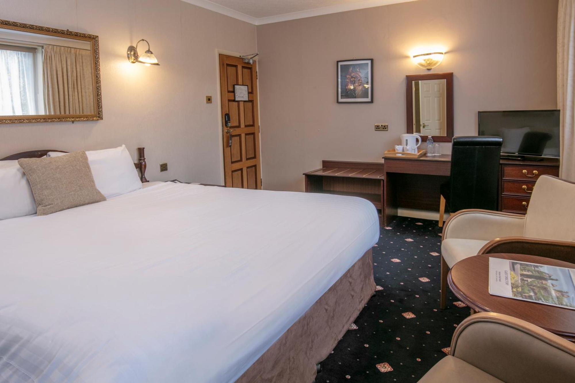 Weston Hall Hotel Sure Hotel Collection By Best Western Bulkington Εξωτερικό φωτογραφία